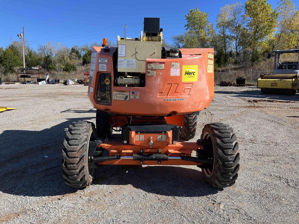 2017 JLG 340AJ