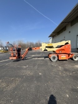 2015 JLG E400AJPN