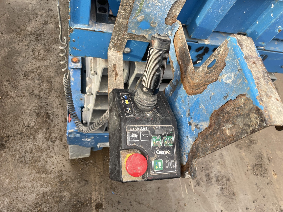 2018 Genie GS-3232-5