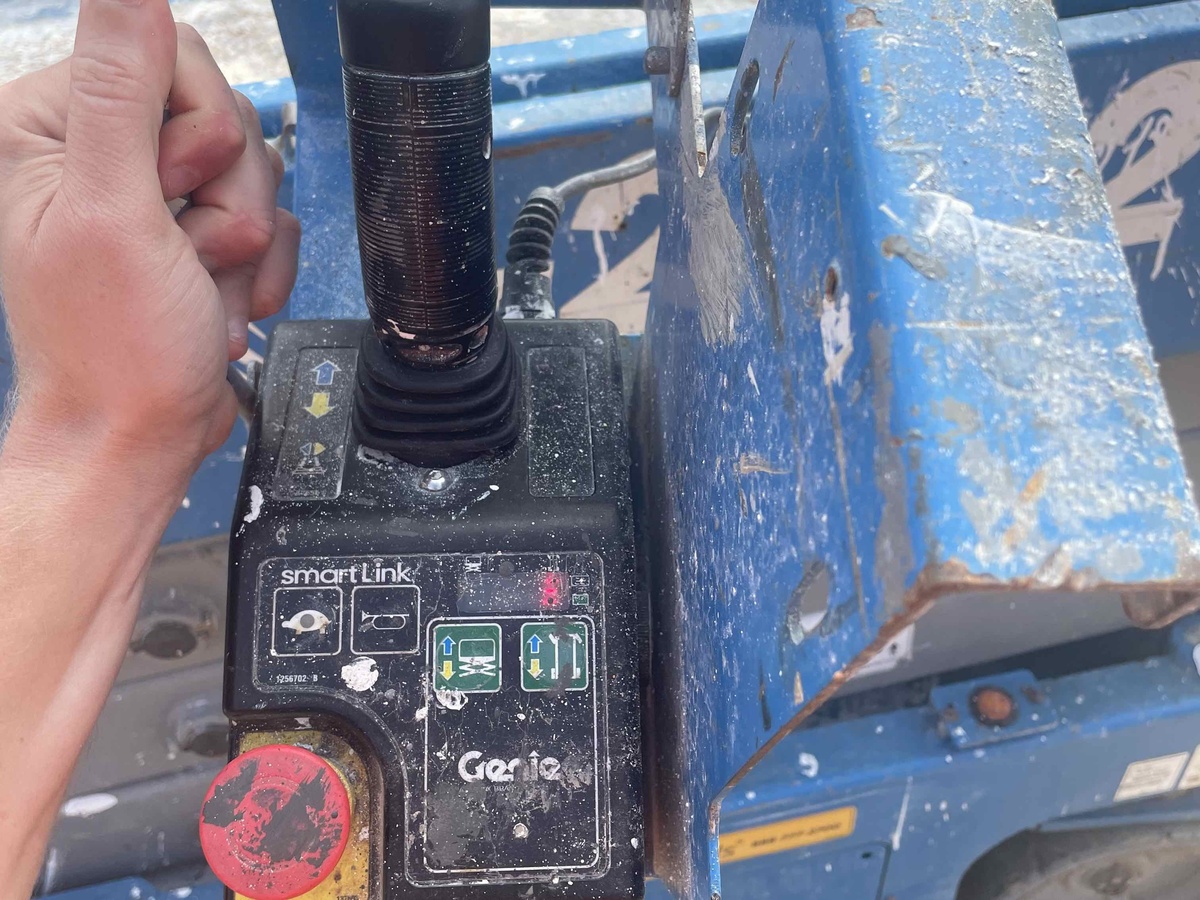 2017 Genie GS-2632