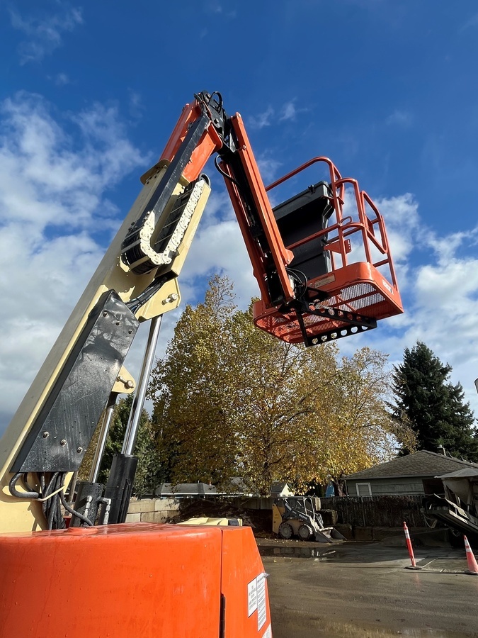 2017 JLG E300AJP-3