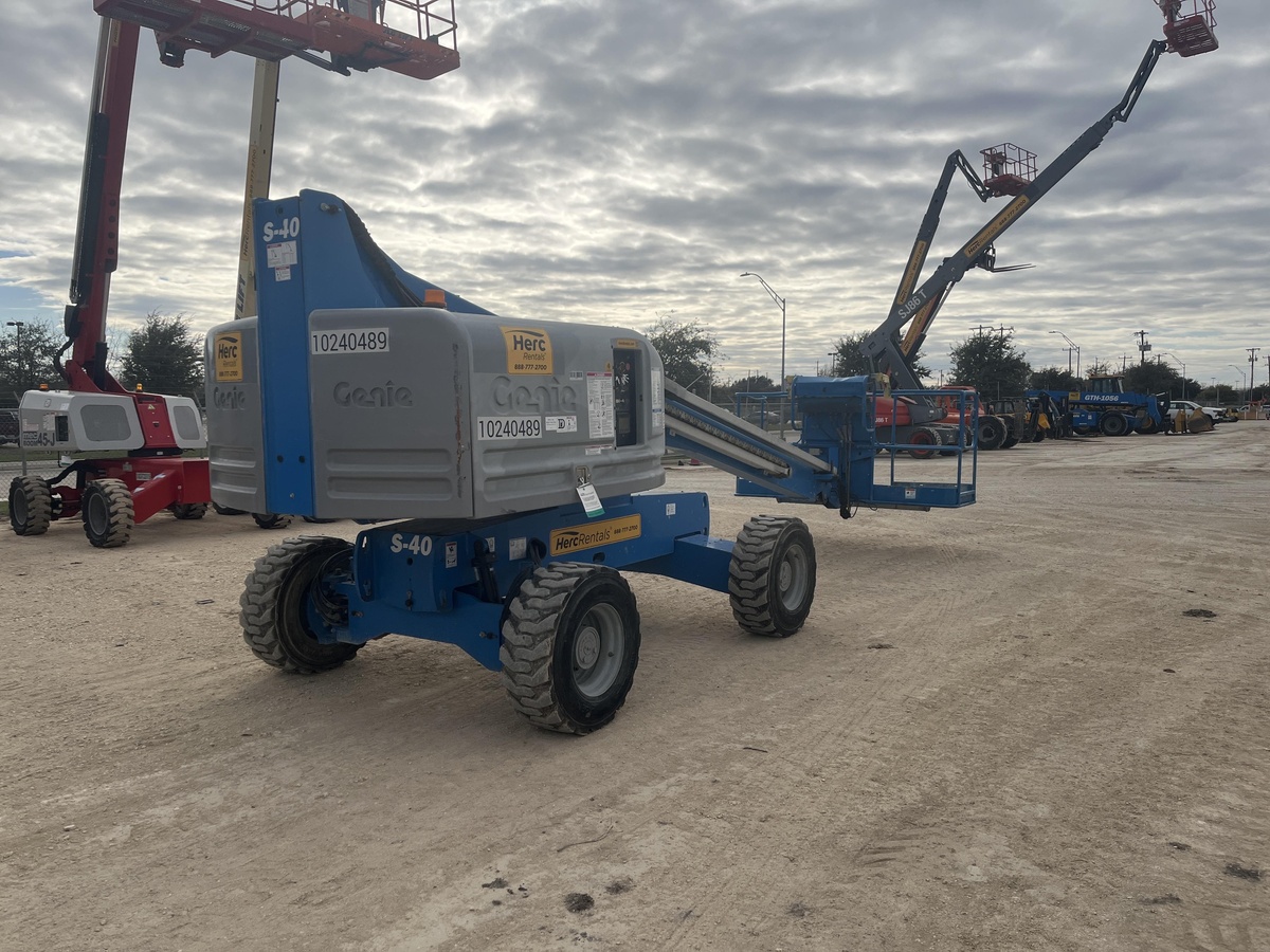 2018 Genie S-40-4