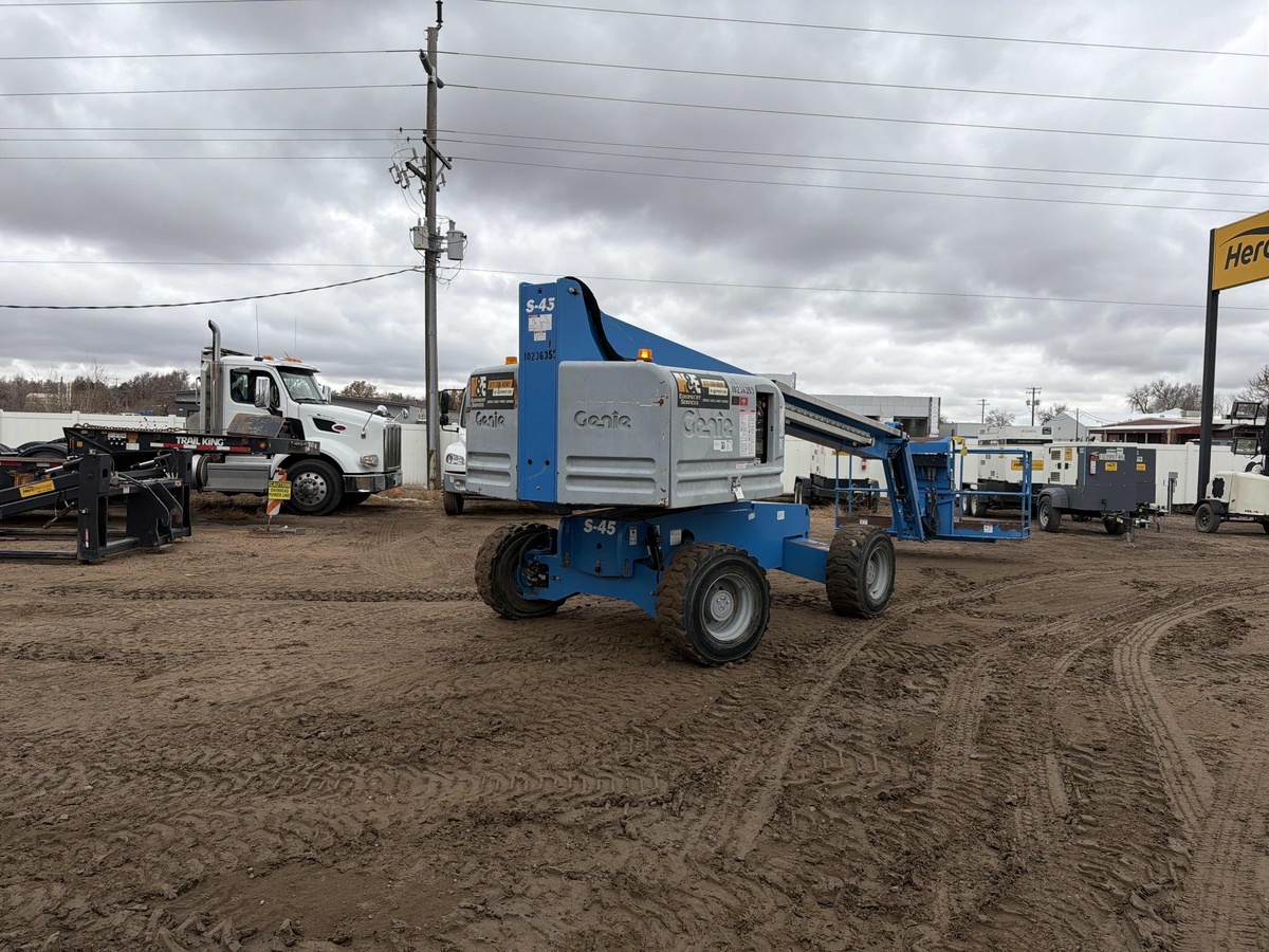 2018 Genie S-45-4