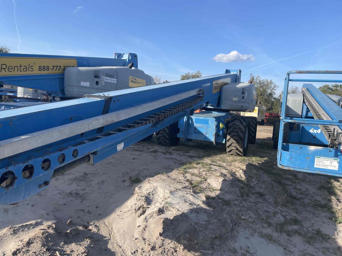 2012 Genie S-125