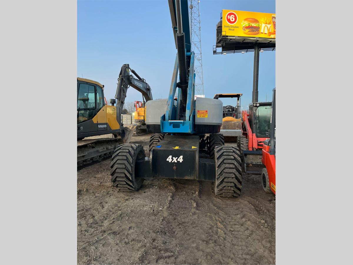 2019 Genie S-85