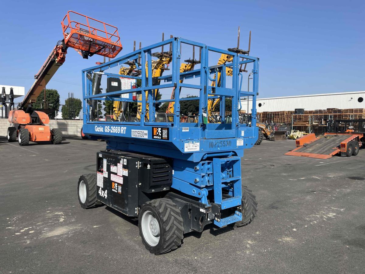 2017 Genie GS-2669 RT