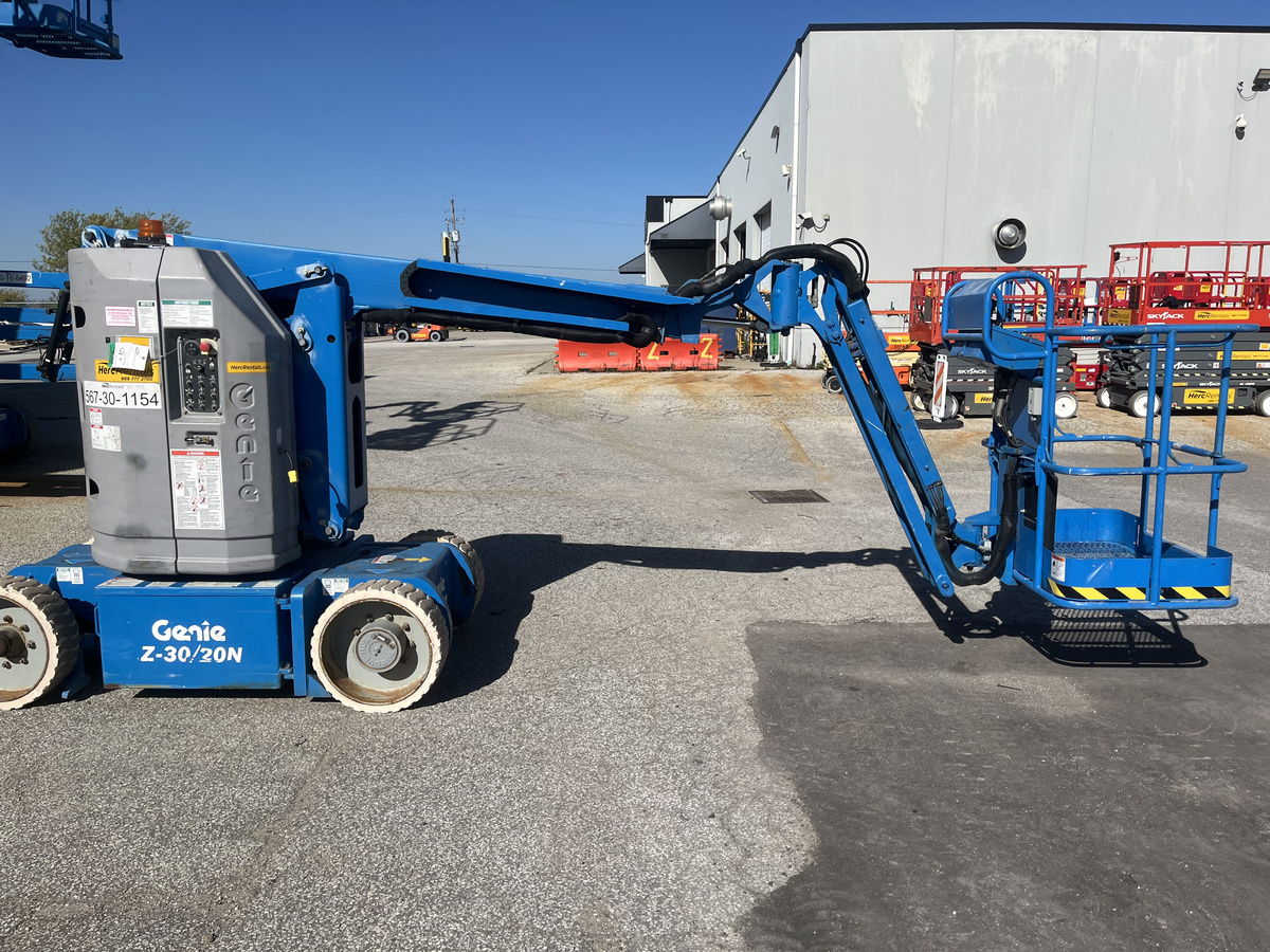 2013 Genie Z-30/20N RJ-3