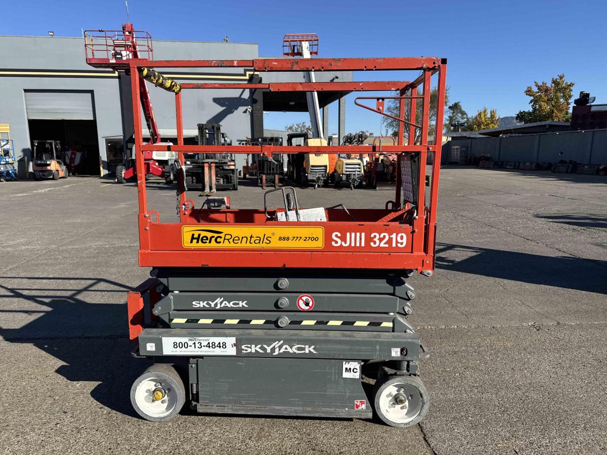2016 Skyjack SJ3219
