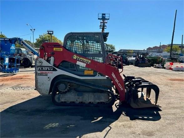2017 Takeuchi TL10V2-2