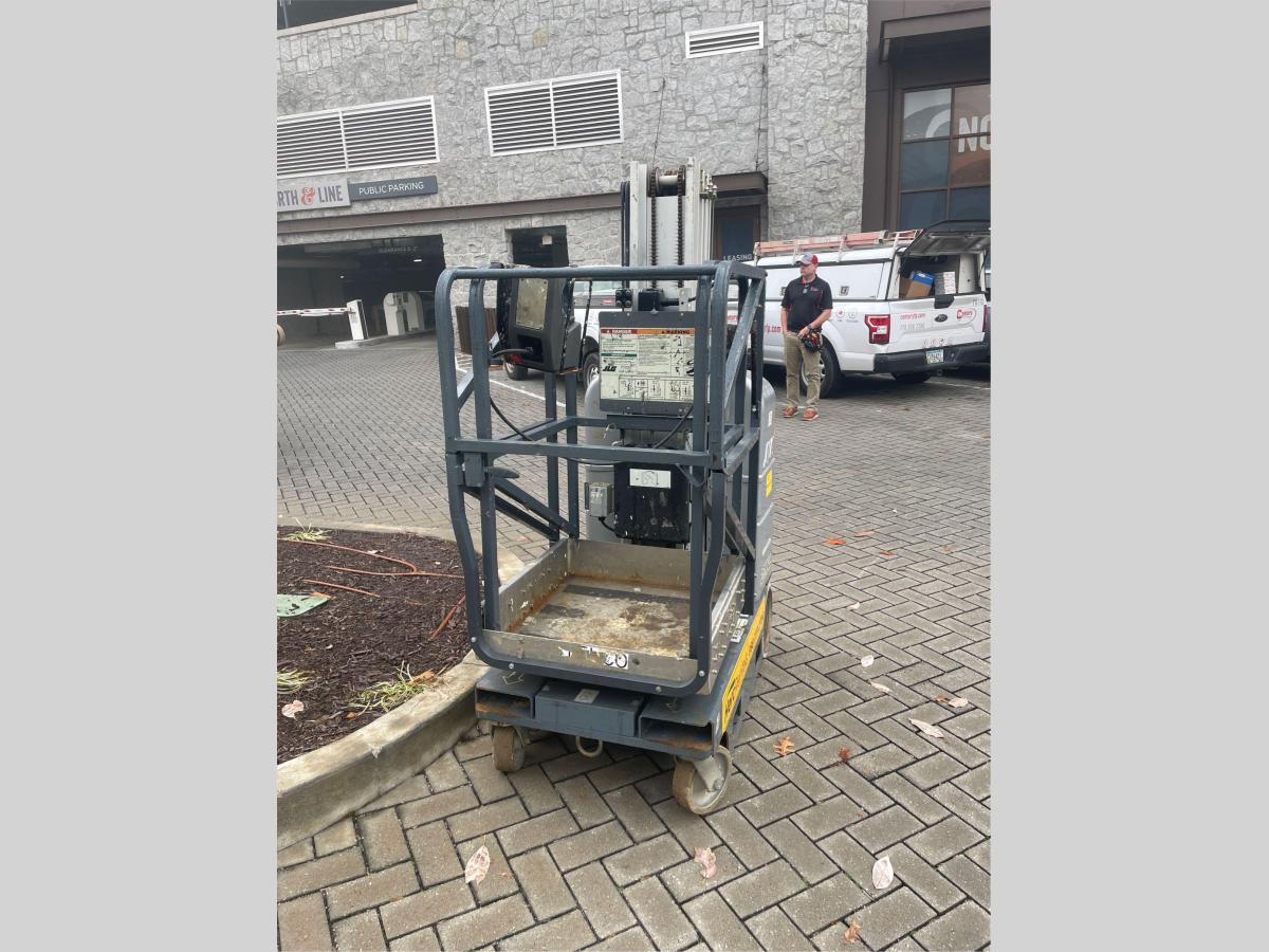 2018 JLG 20MVL
