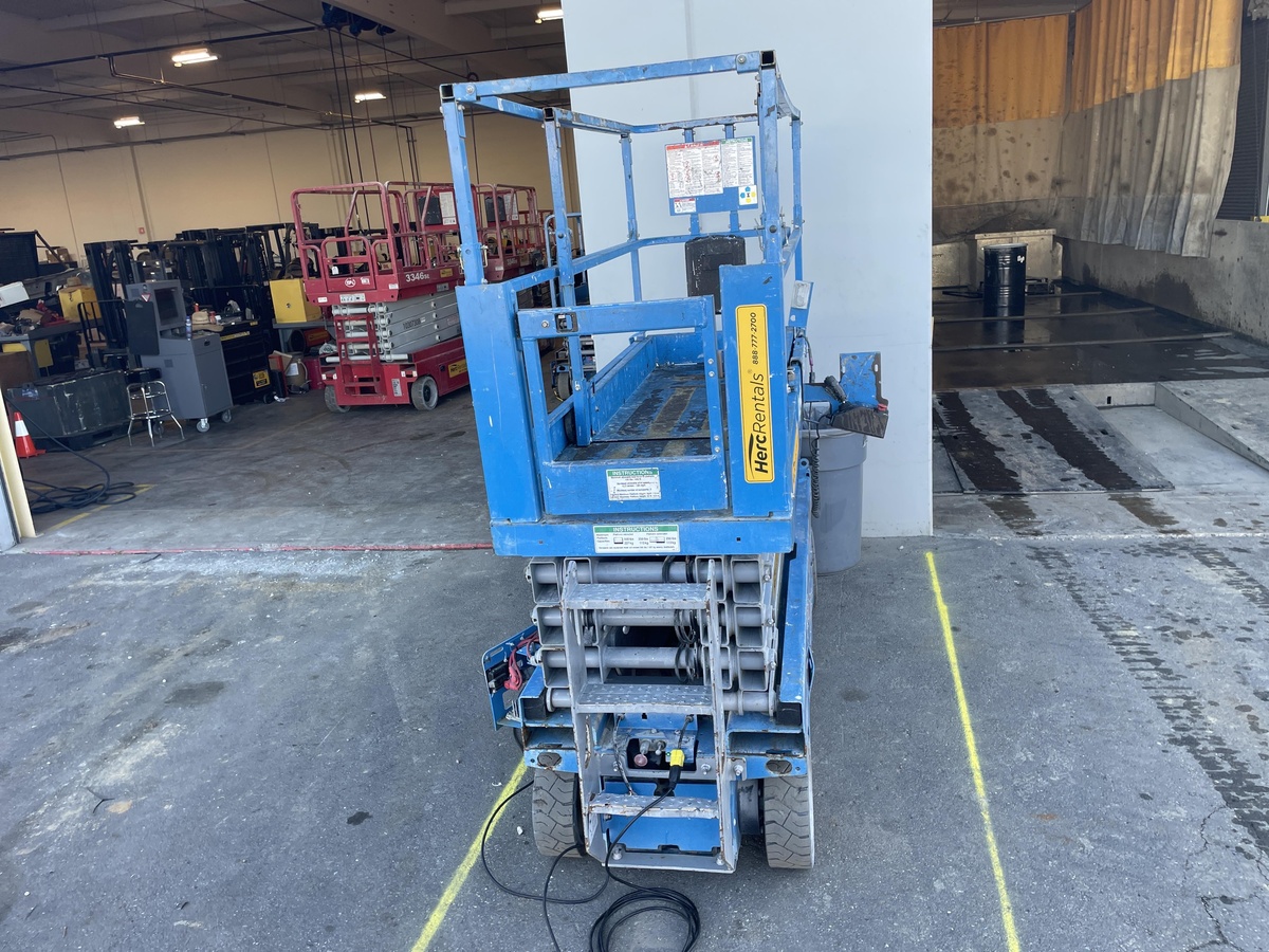 2017 Genie GS-2632-3