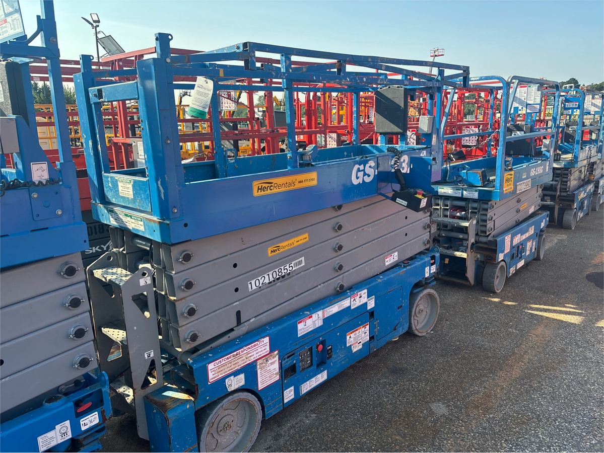 2017 Genie GS-3232-5