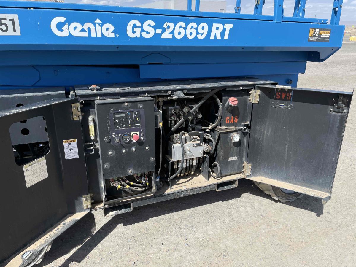 2017 Genie GS-2669 RT