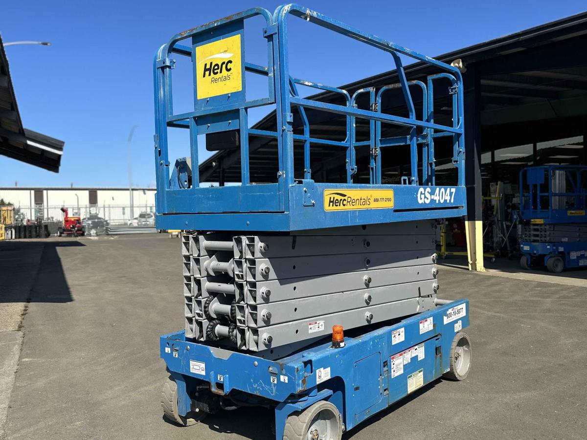 2017 Genie GS-4047-2