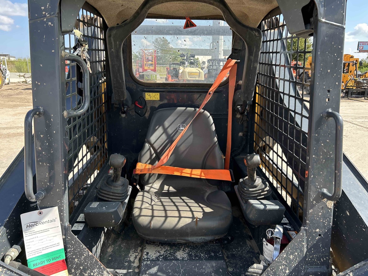 2021 John Deere 317G-8