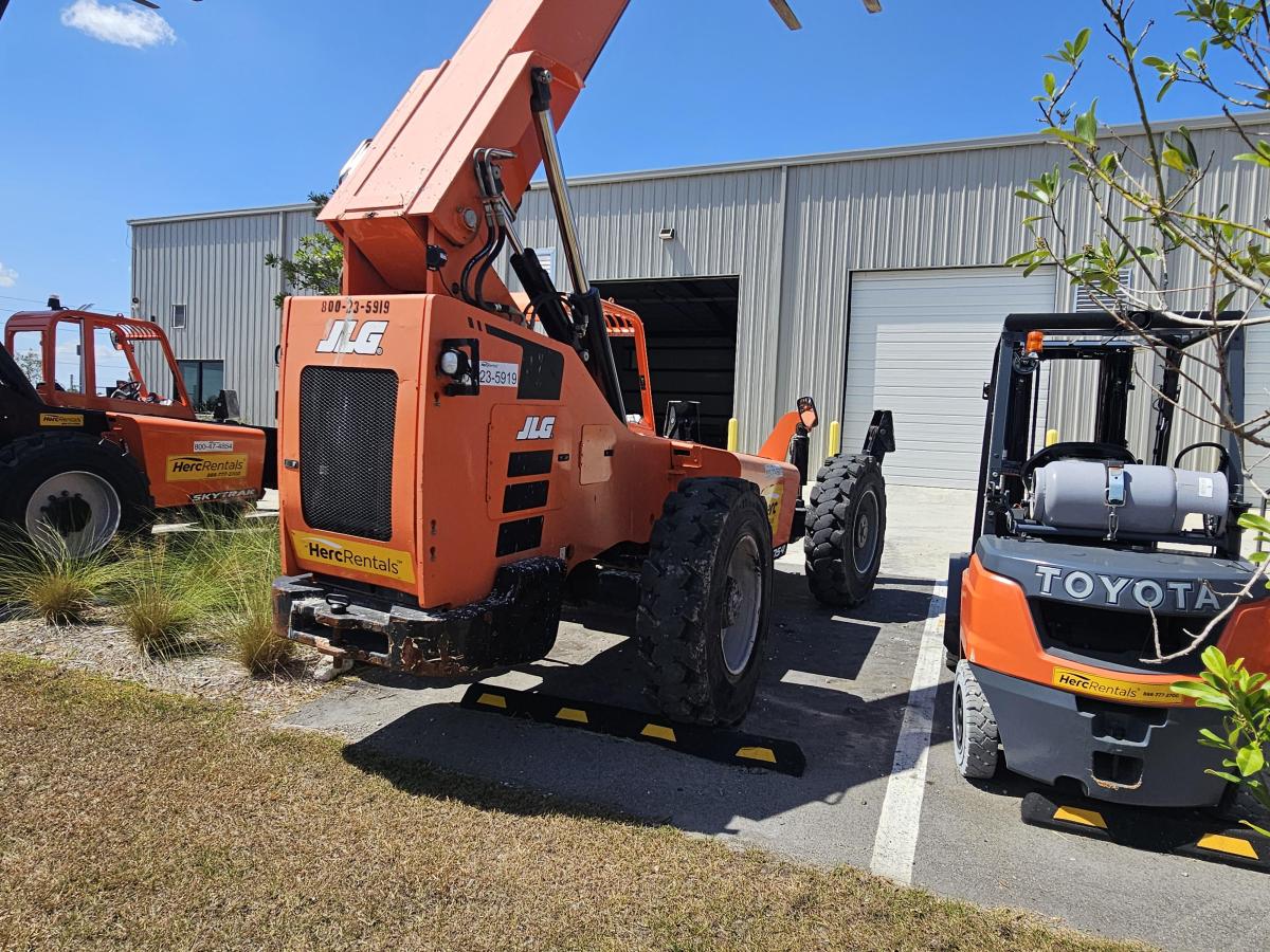 2018 SkyTrak 10054