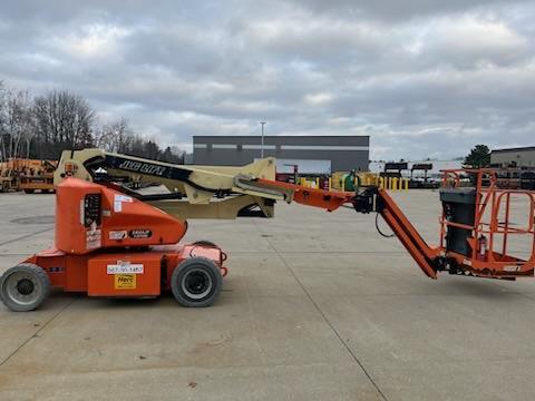 2016 JLG E400AJPN-4