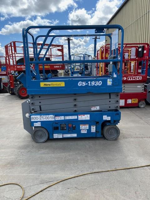 2018 Genie GS-1930