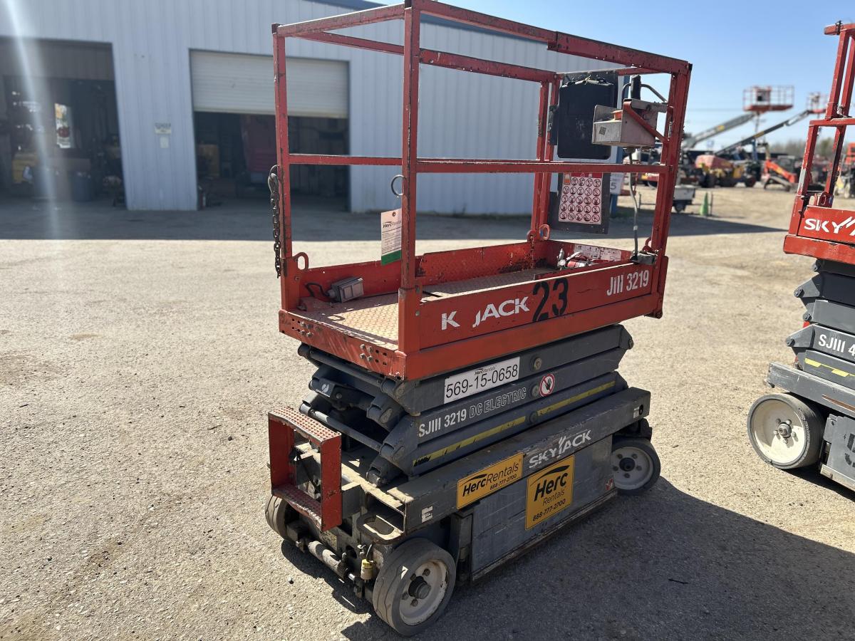 2013 Skyjack SJ3219