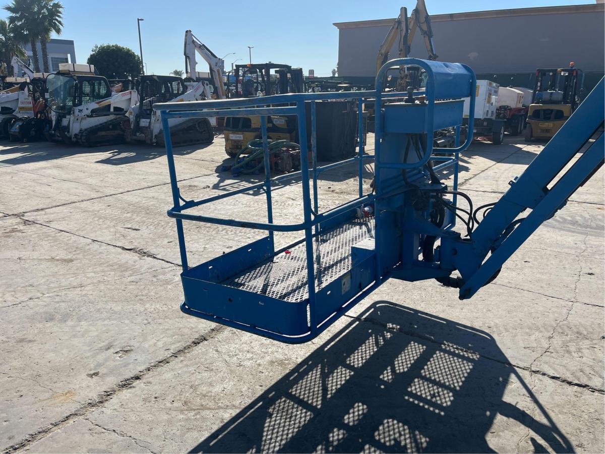 2013 Genie S-85