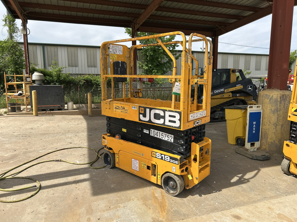 2023 JCB S1930E-2