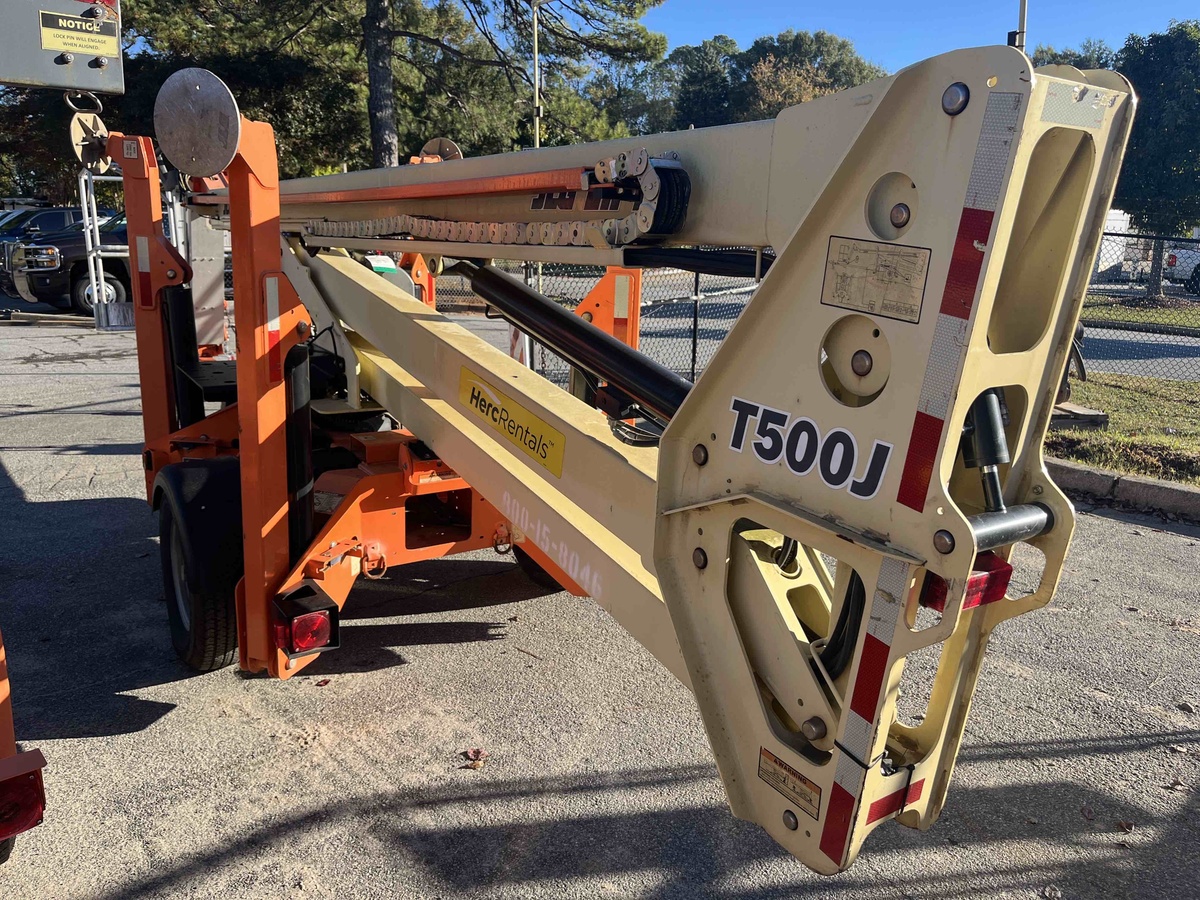 2017 JLG T500J-5