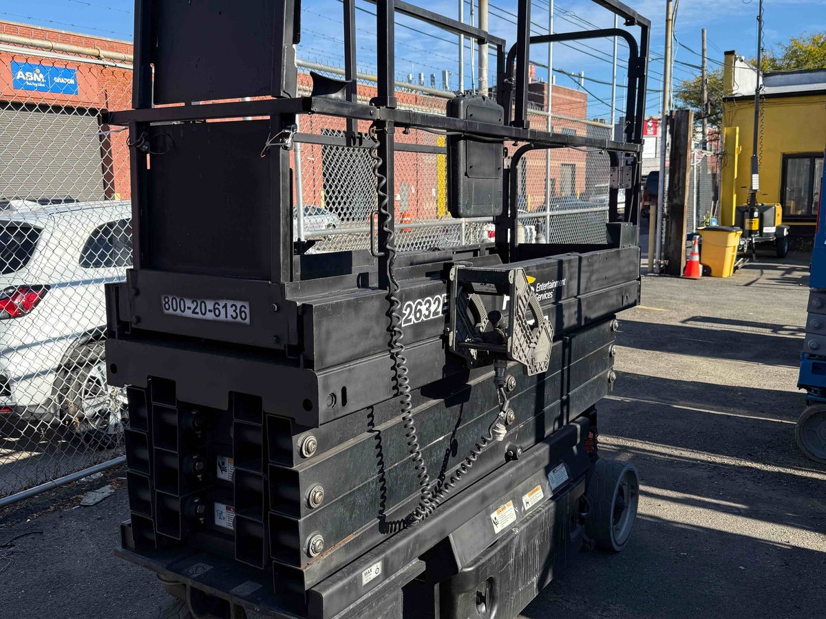 2018 JLG 2632ES-3