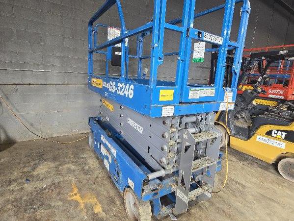 2018 Genie GS-3246