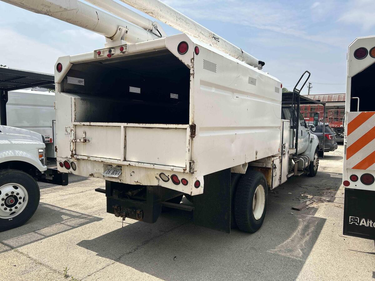 2000 Ford F750-4