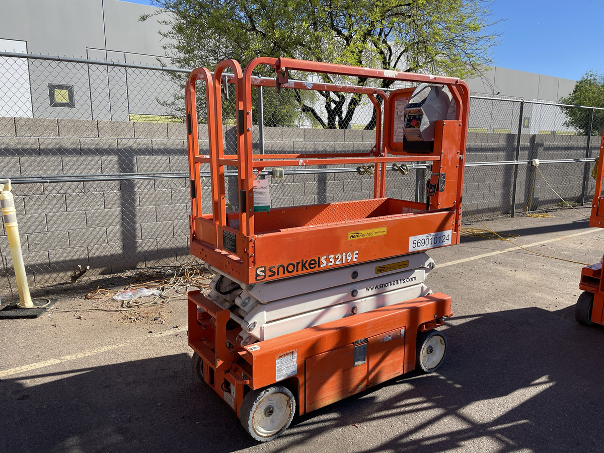 2019 Snorkel S3219E