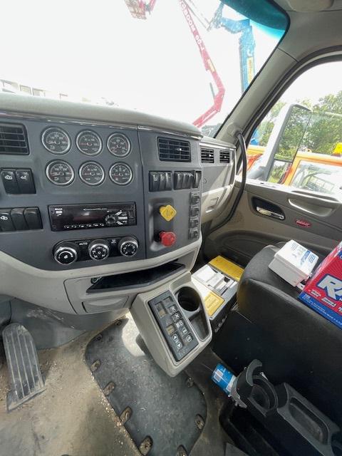 2018 Peterbilt 567-4