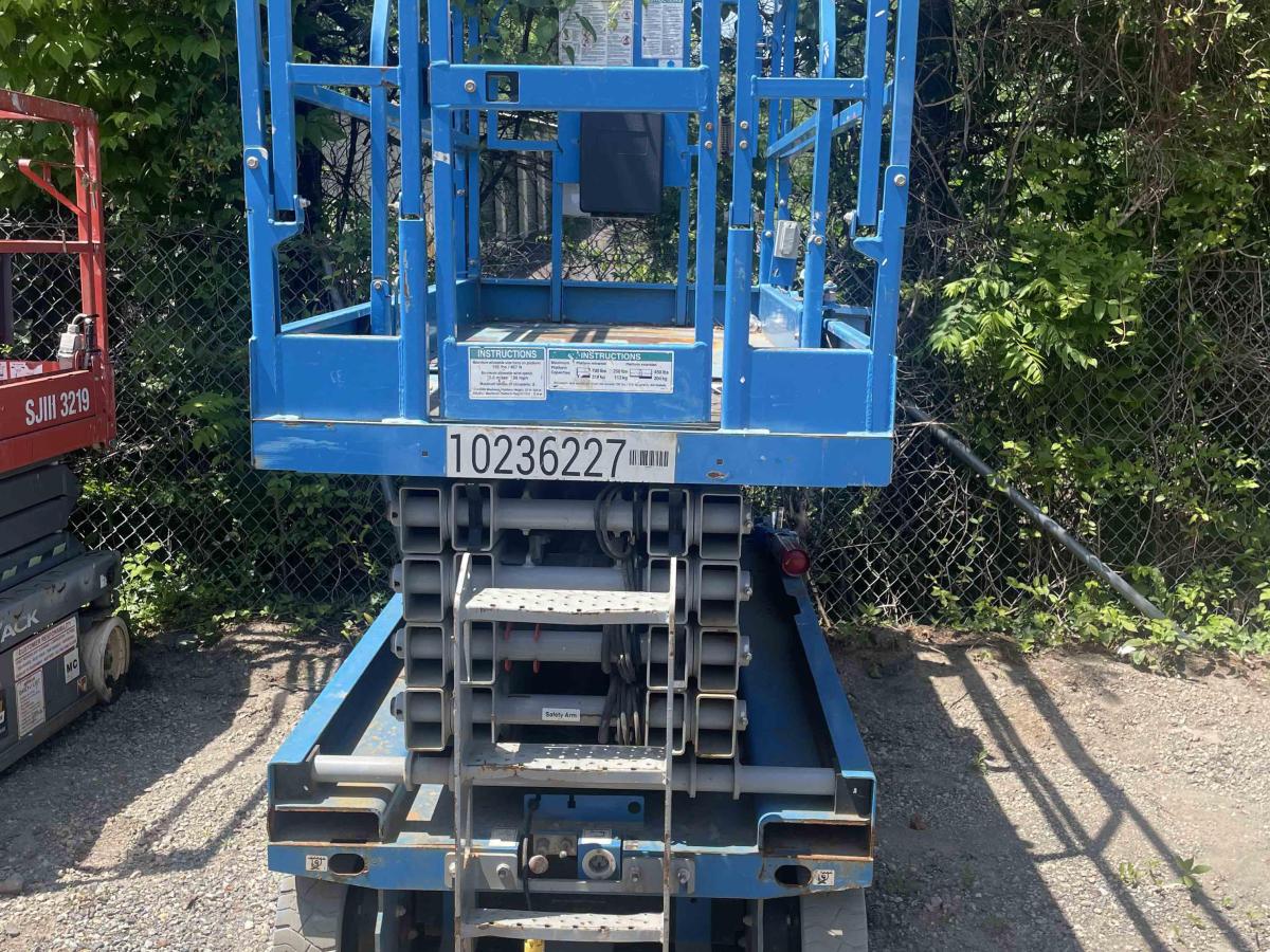 2018 Genie GS-3246-4