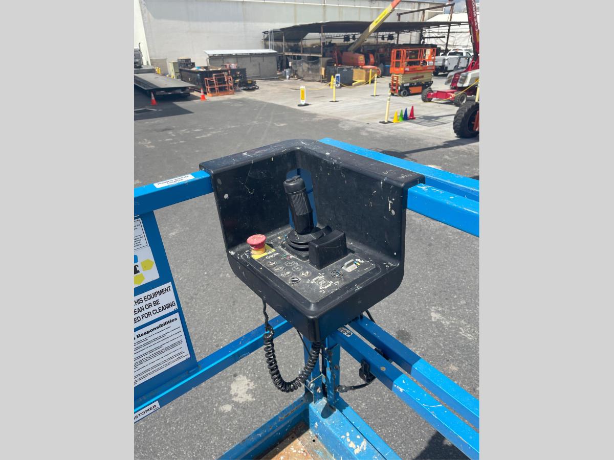 2017 Genie GS-4069 RT-2