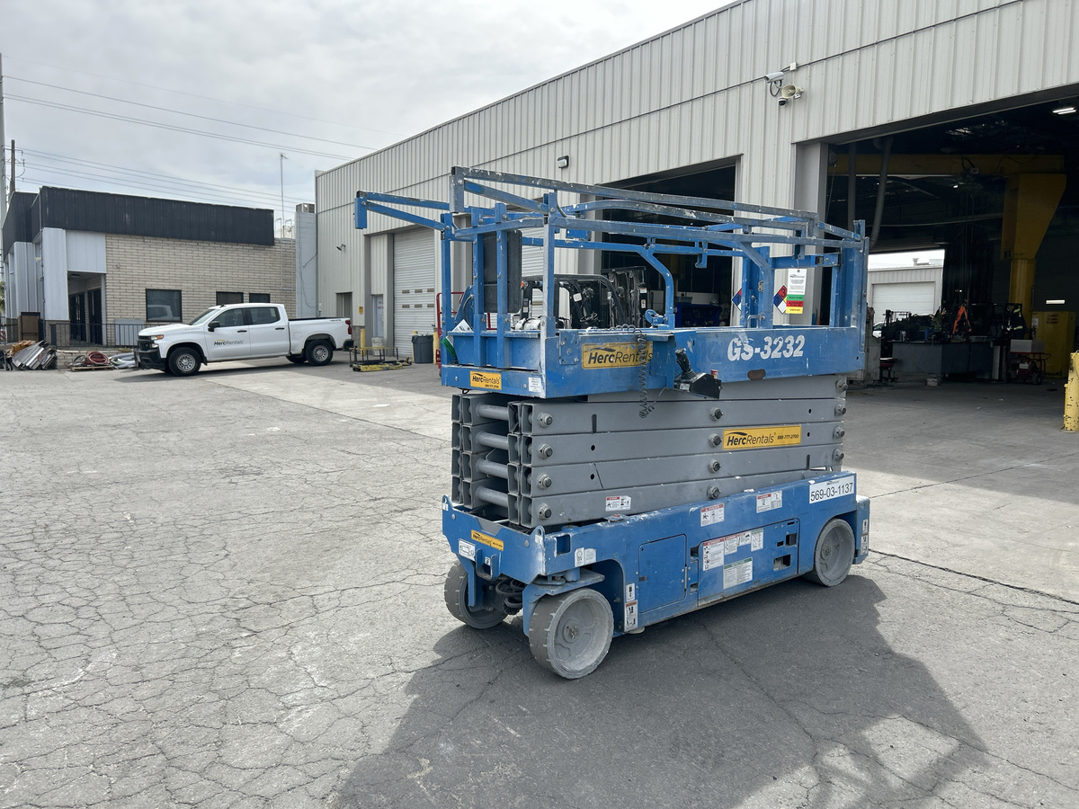 2018 Genie GS-3232-3