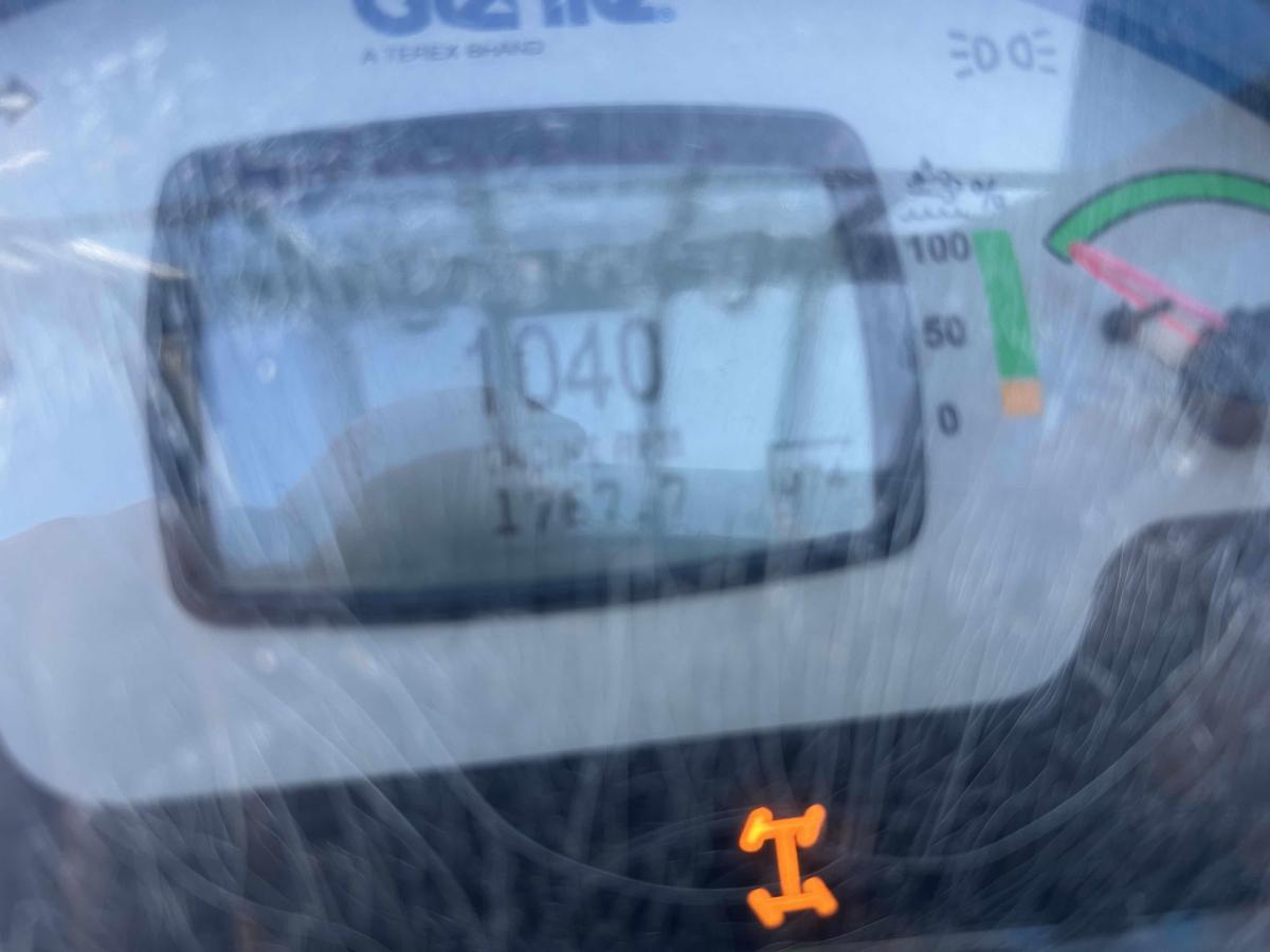 2018 Genie GTH 844