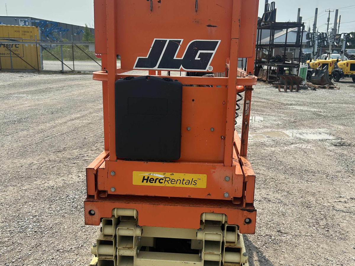2017 JLG 1930ES-6