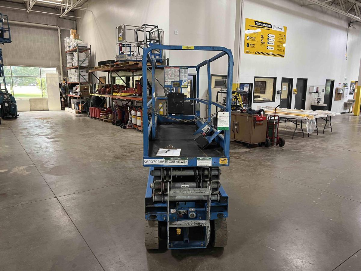 2013 Genie GS-2032