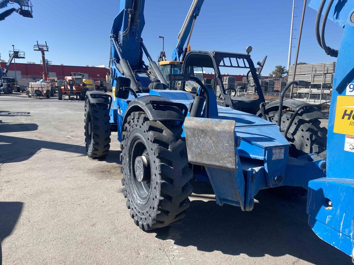 2019 Genie GTH-1056