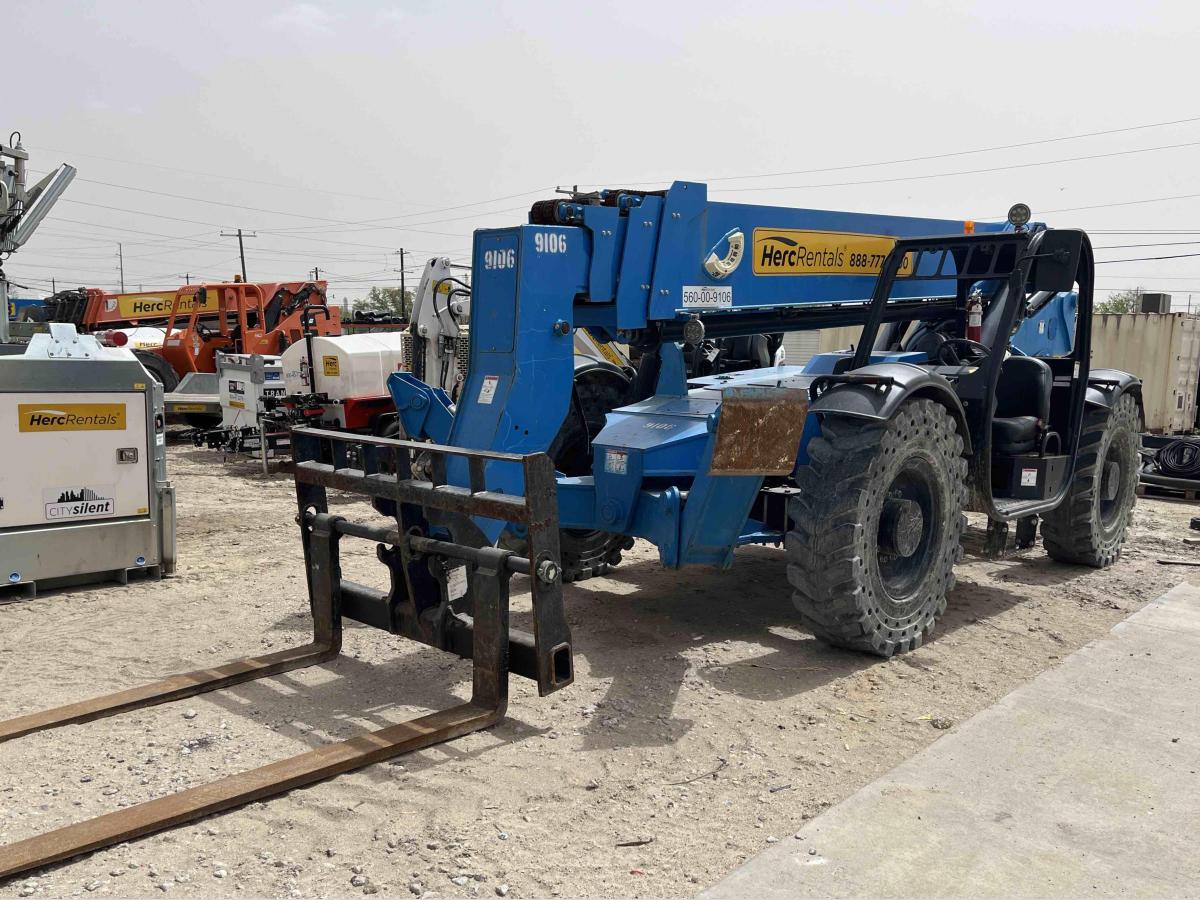 2018 Genie GTH-1056
