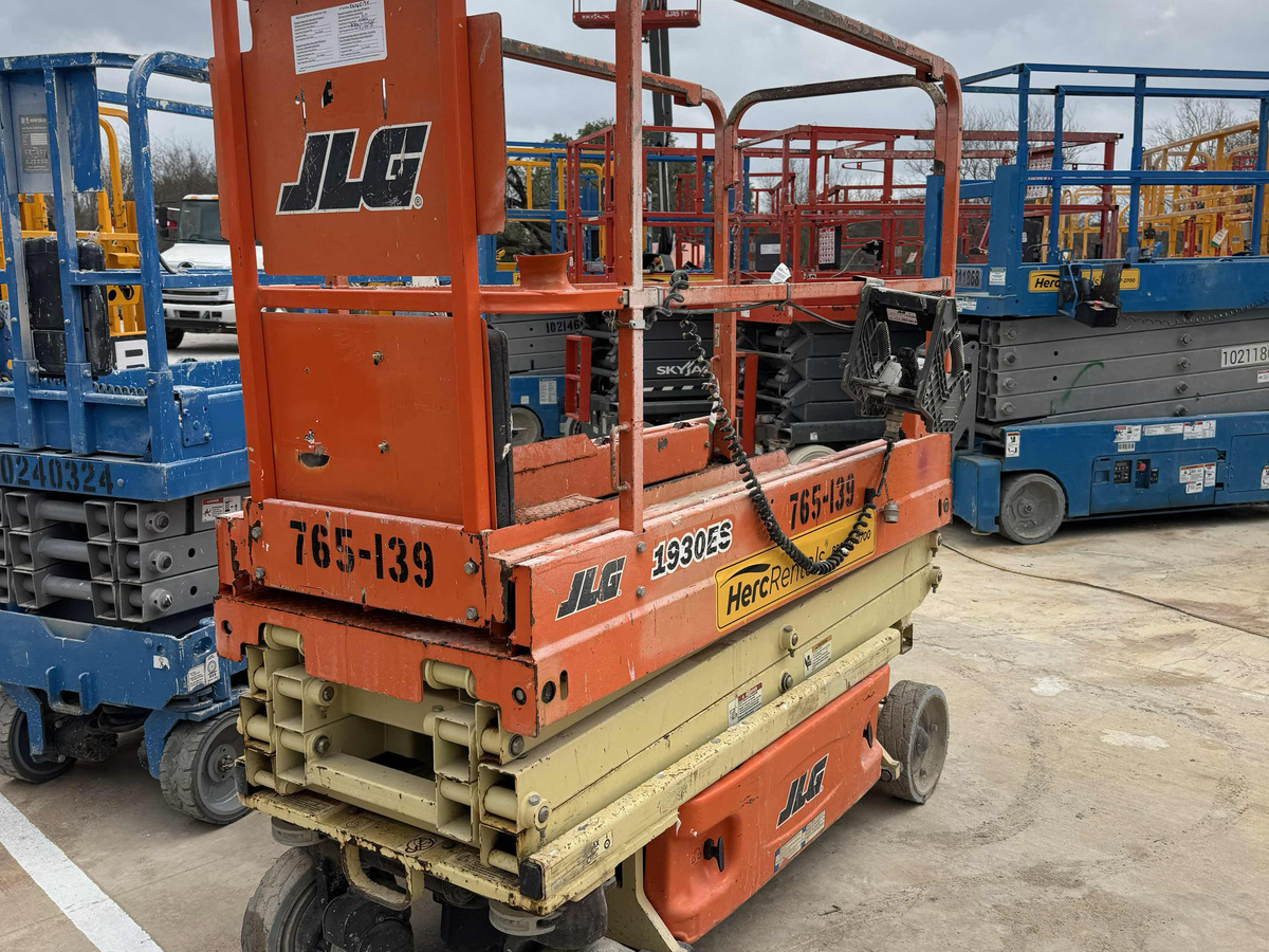 2017 JLG 1930ES-5