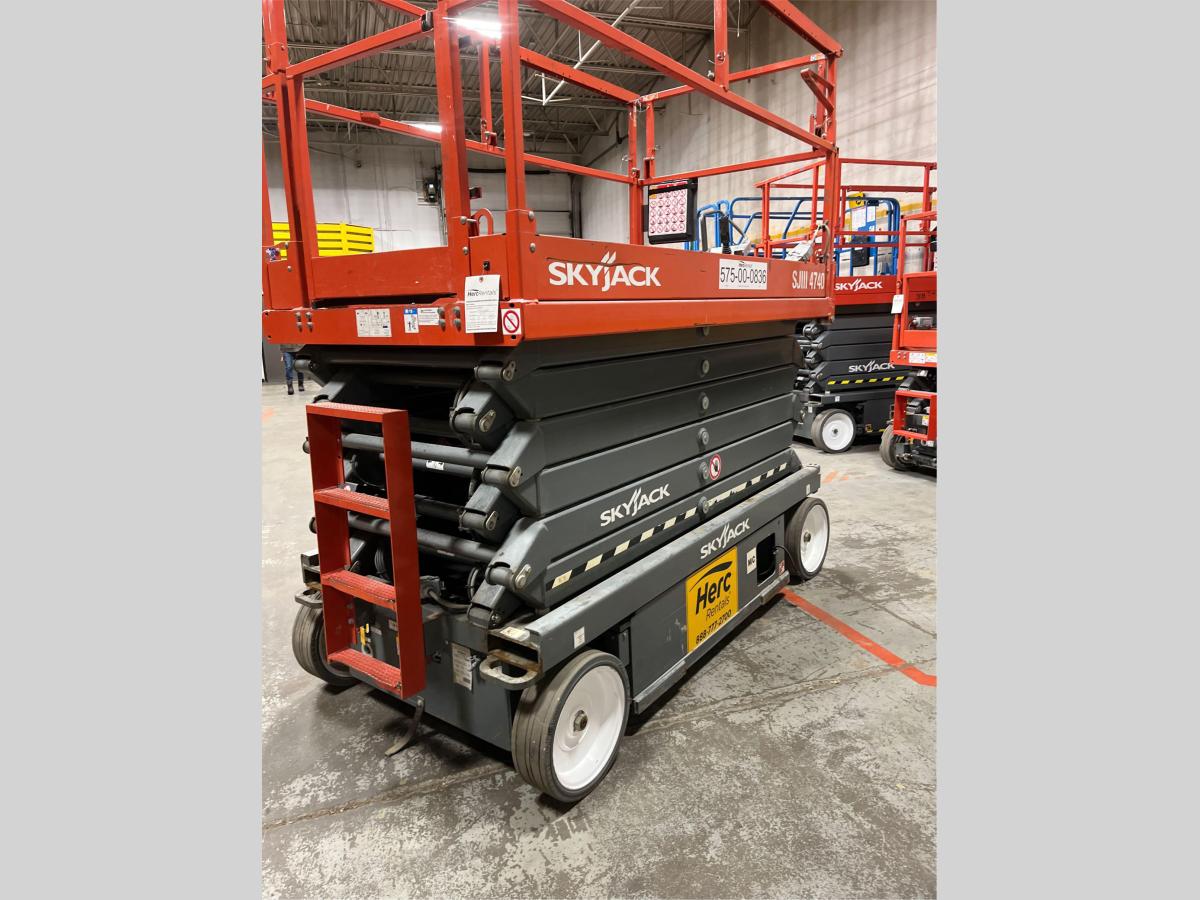 2018 Skyjack SJ4740
