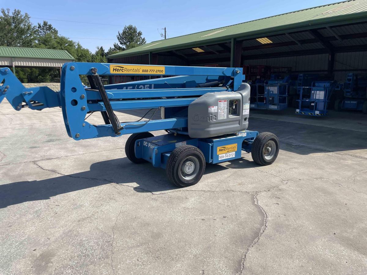 2012 Genie Z-45/25
