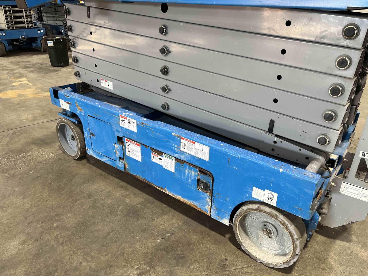 2016 Genie GS-4047