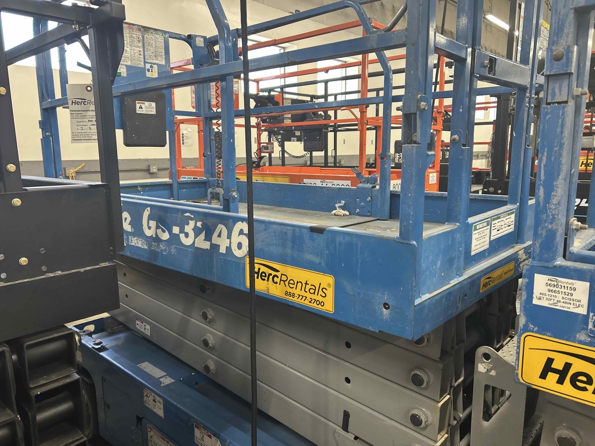 2018 Genie GS-3246-2