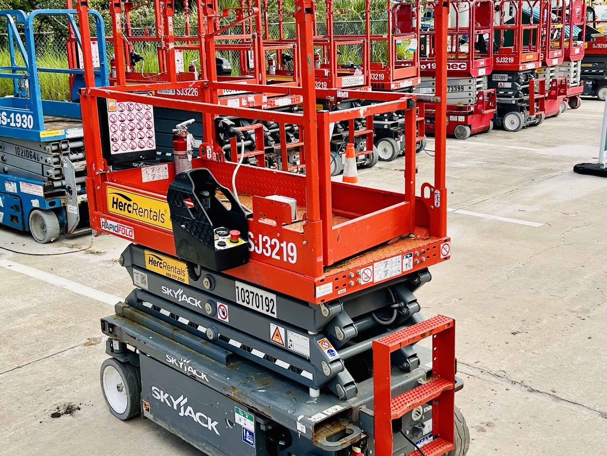 2022 Skyjack SJ3219-2
