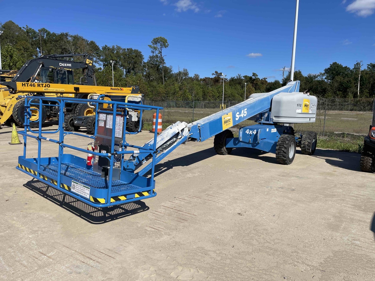 2018 Genie S-45