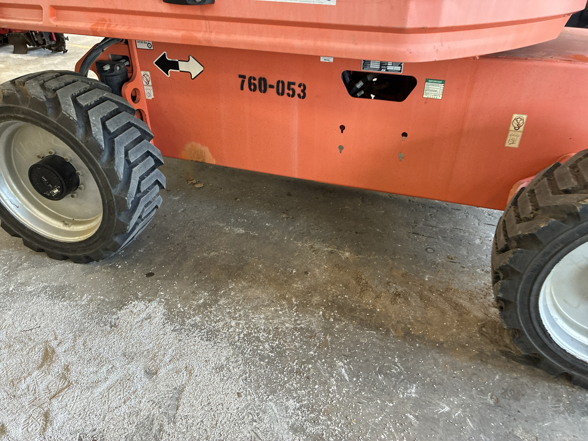 2018 JLG 660SJ-13