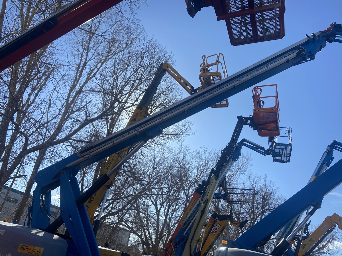 2018 Genie S-85-16