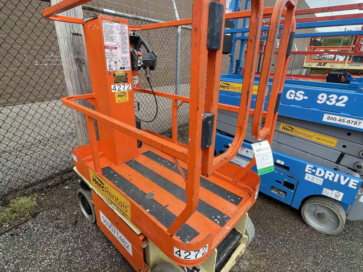 2014 JLG 1230ES-3