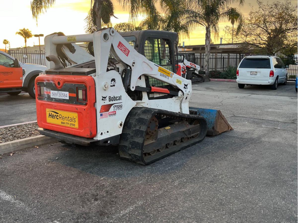 2017 Bobcat T750-1